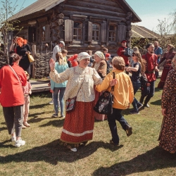 "Красная горка" в Старине Сибирской