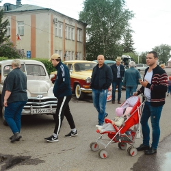 Клуб автомотостарины "Ретромобиль" г. Омск в гостях у Старины