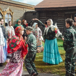 Телевизионный проект "Экспедиция Байкал" в гостях у Старины Сибирской