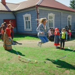 Троица в Старине Сибирской