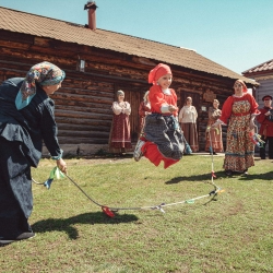 "Красная горка" в Старине Сибирской