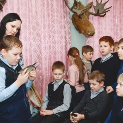 В Большереченском музее ловят рыбу.