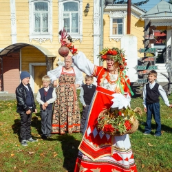 Осенины в Старине Сибирской