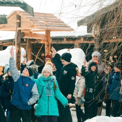 Сороки в Музее-заповеднике "Старина Сибирская"