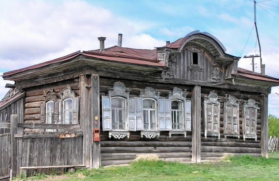 В музее-заповеднике "Старина Сибирская" появился новый вековой экспонат