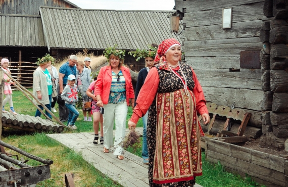 А Макаровна сказала...