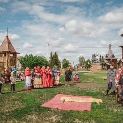 Троица в Старине Сибирской